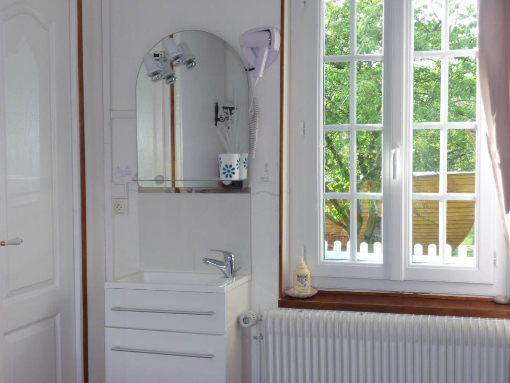 Chambre D'Hotes Au Fil De L'Eau ジュミエージュ 部屋 写真